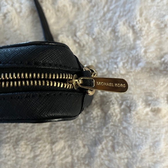 Michael Kors Purse - Picture 7 of 13